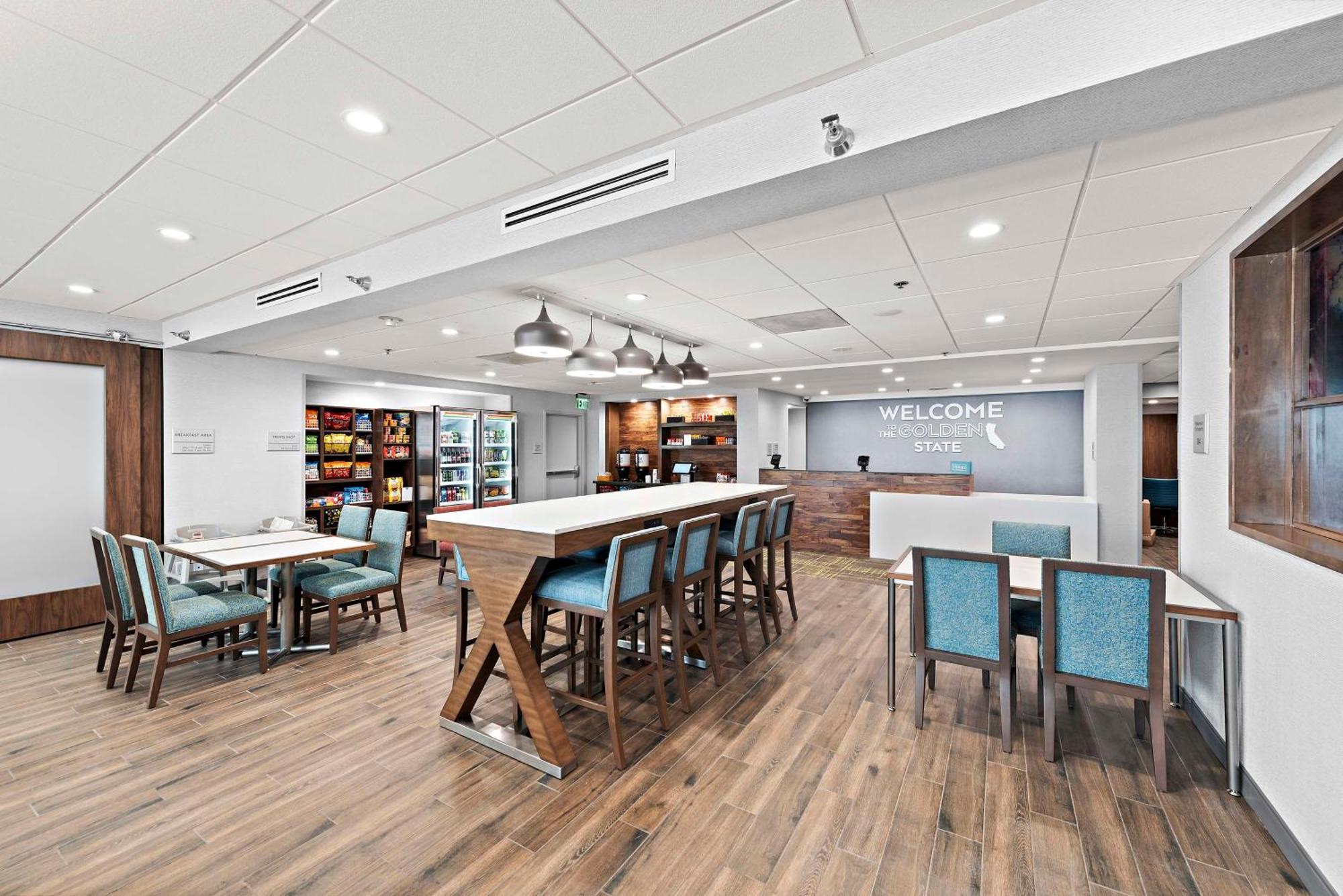 Hampton Inn Los Angeles Airport Lennox Екстер'єр фото